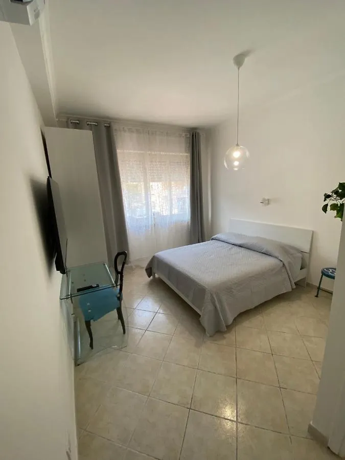 Enjoy Apartment Lido di Ostia 0*,  Italy